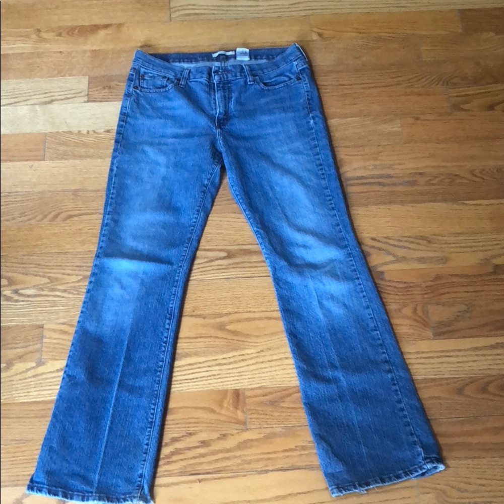 Levi Boot Cut Jeans- Wonderful Condition!